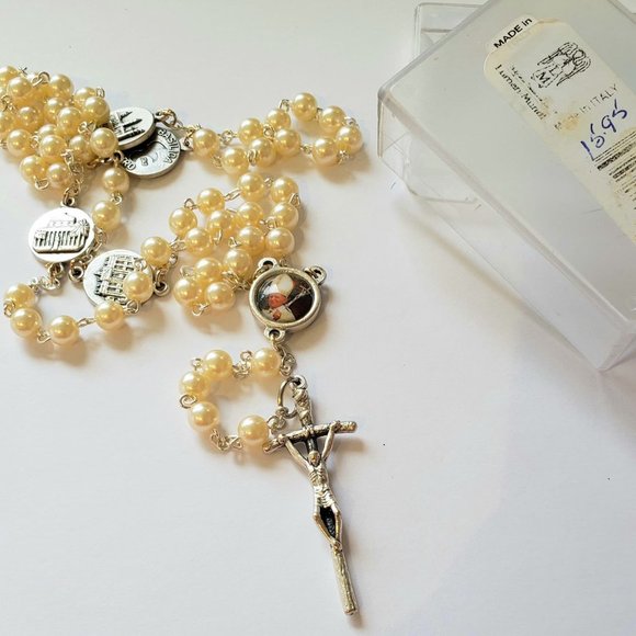 Variety of Rosaries - Picture 6 of 11